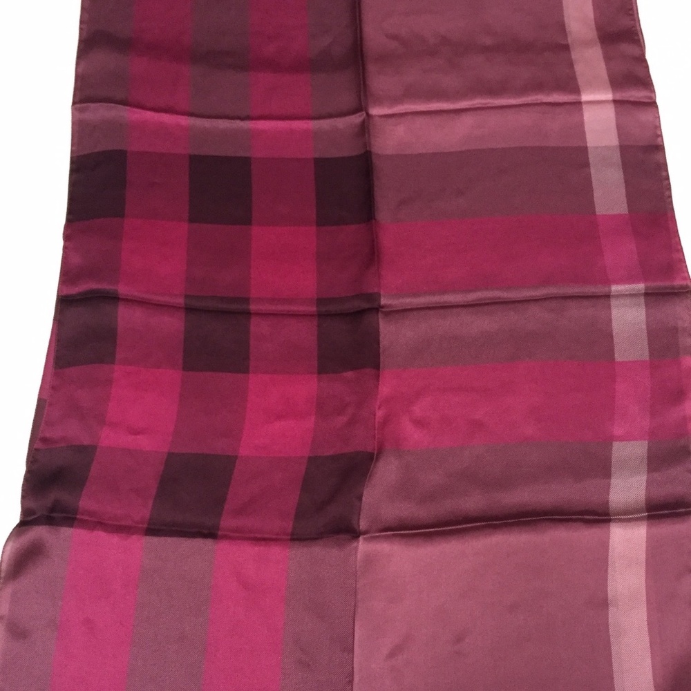 New Burberry Check Print Lightweight Dust Pink Silk Wrap